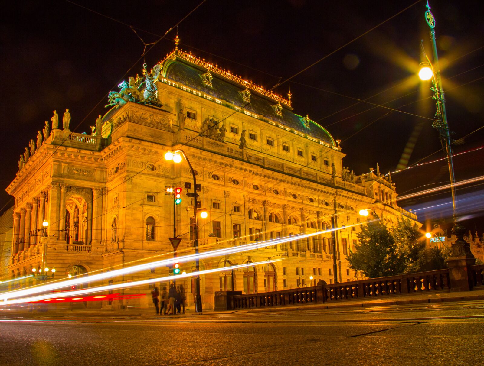 Canon EF-S 17-85mm F4-5.6 IS USM sample photo. Prague, museum, building photography