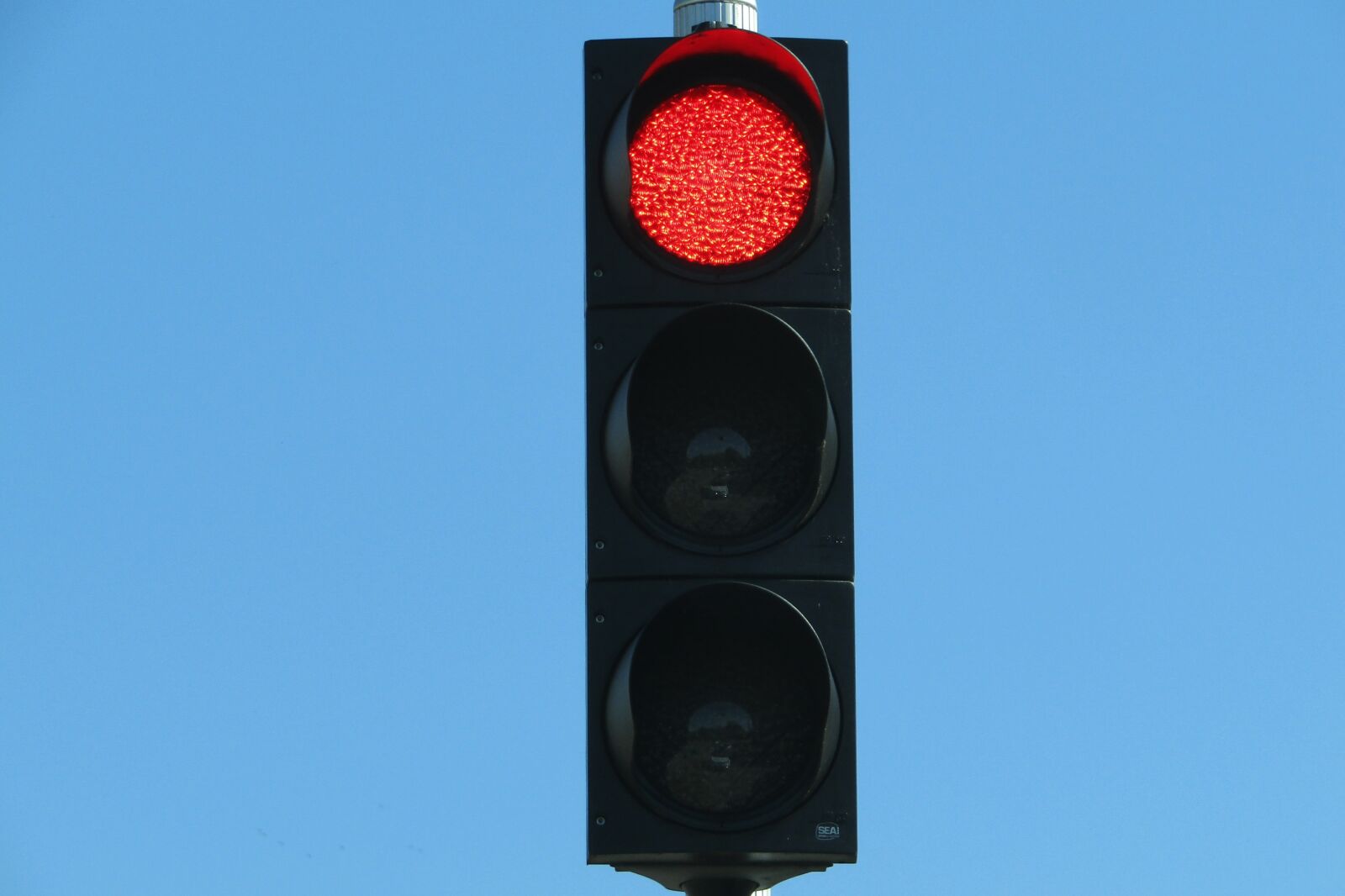 Canon PowerShot SX410 IS sample photo. Lights, signalling, red photography