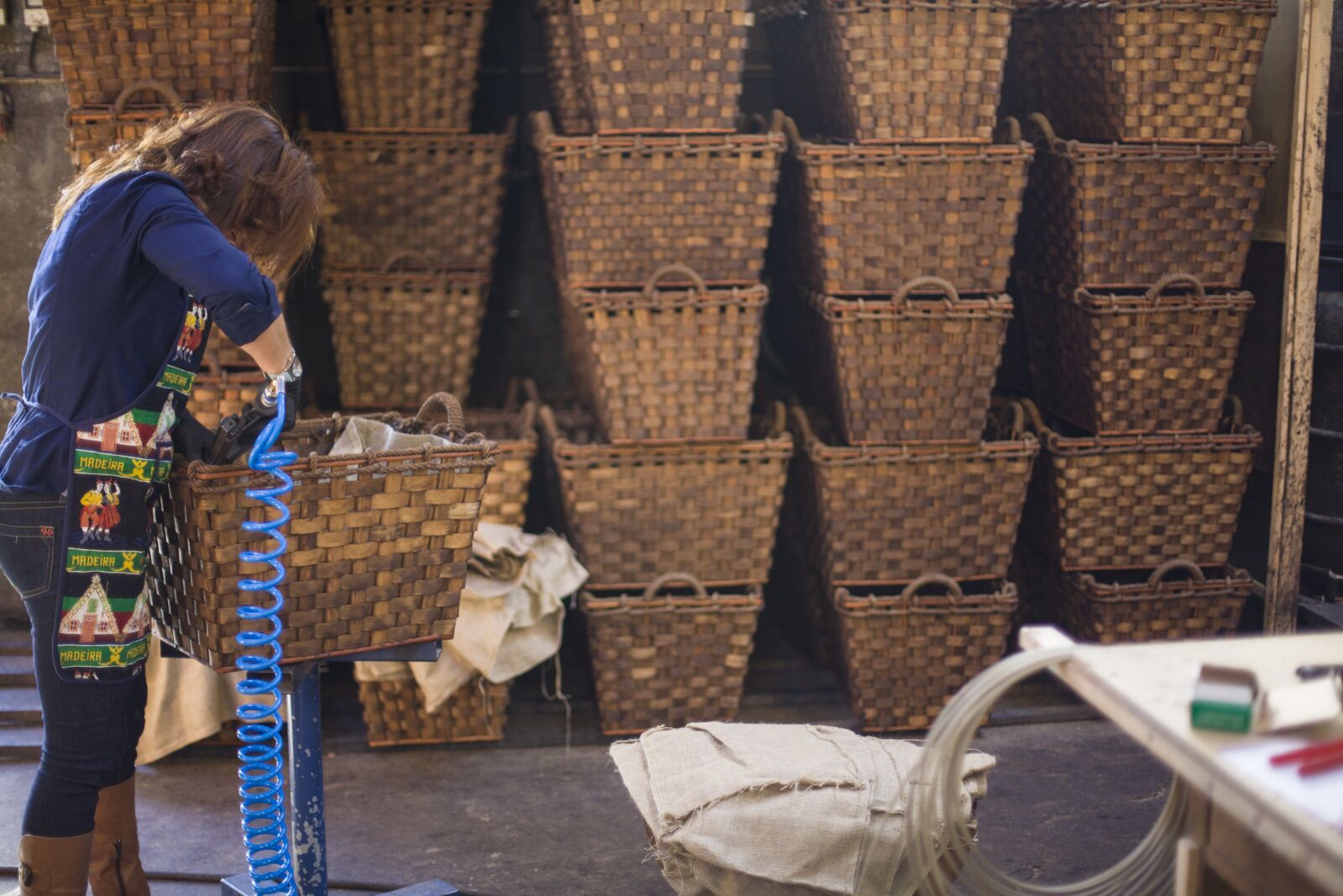 Canon EOS 5D Mark II sample photo. Baskets, crafts, manual photography