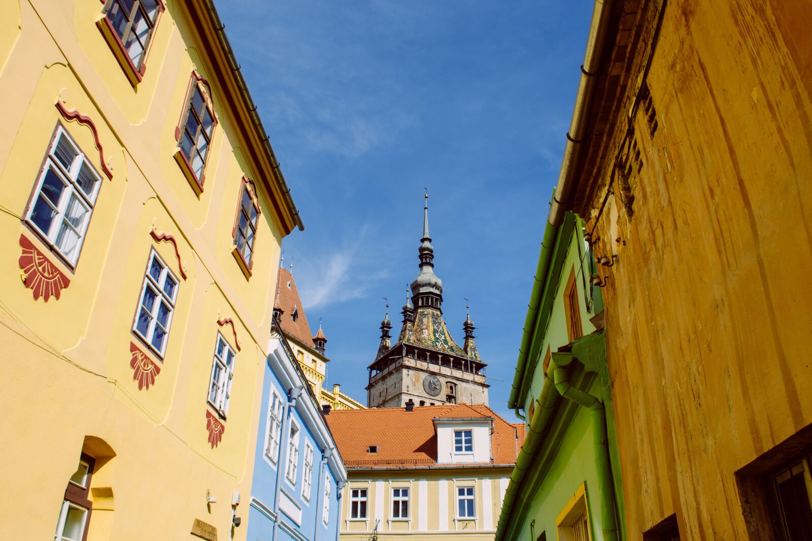 Nikon D3100 sample photo. City, architecture, alley photography
