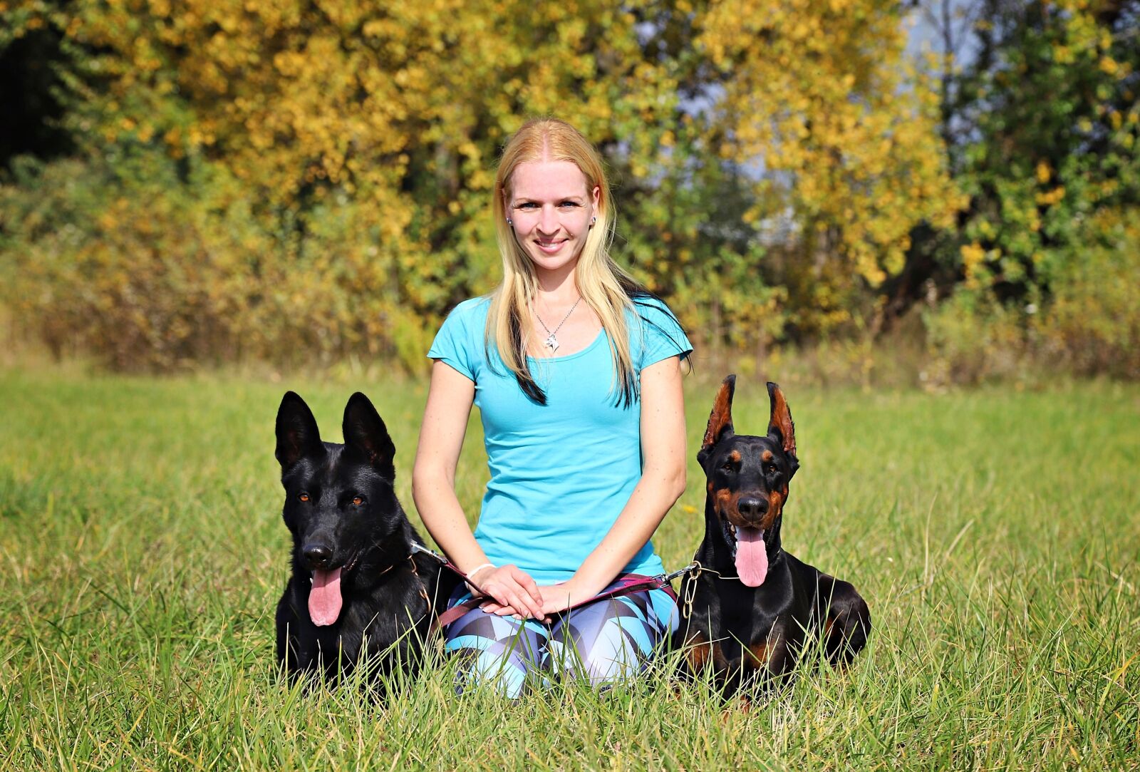 Canon EOS 6D Mark II sample photo. Doberman, black german shepherd photography