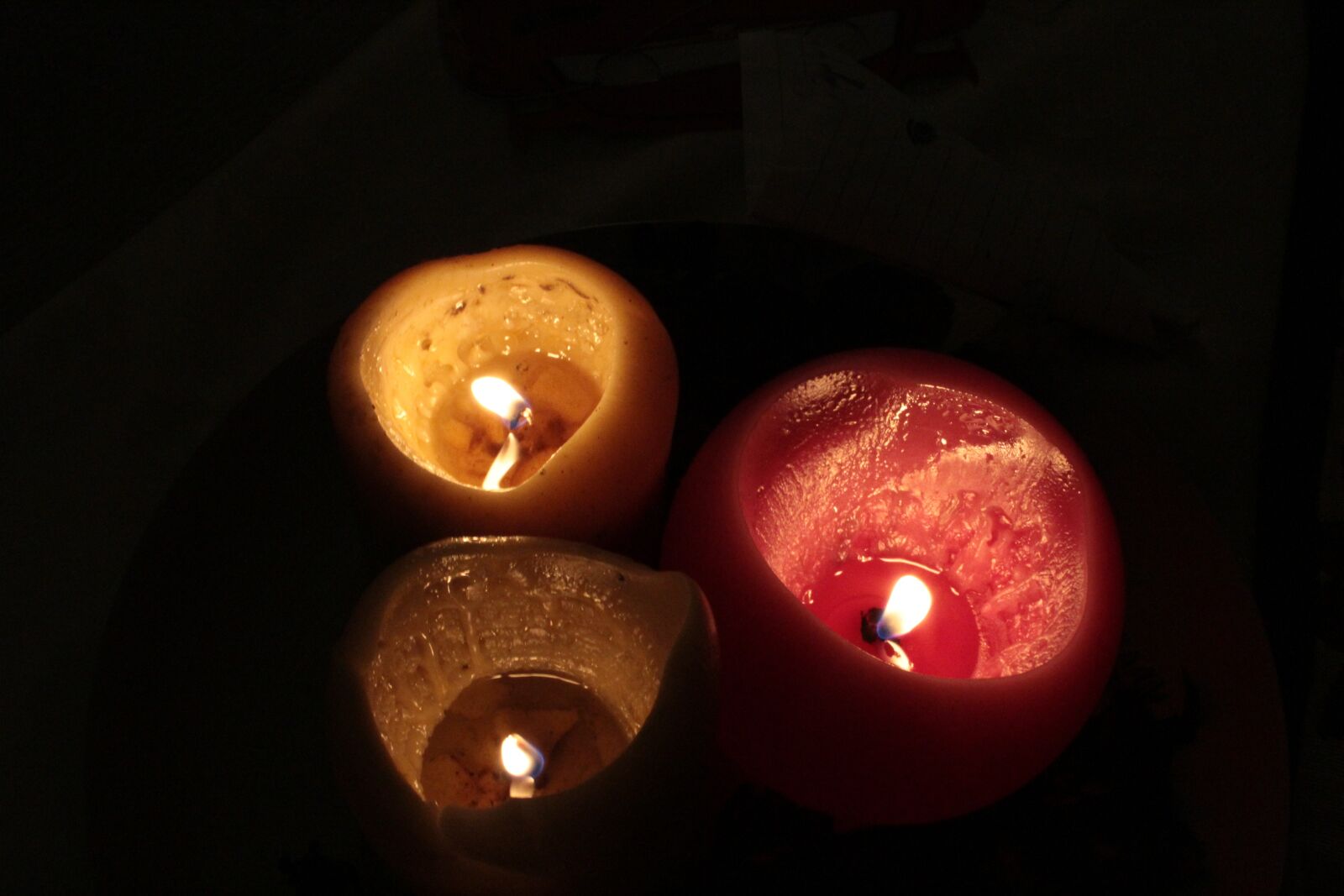 Canon EOS 1200D (EOS Rebel T5 / EOS Kiss X70 / EOS Hi) sample photo. Candles, light photography