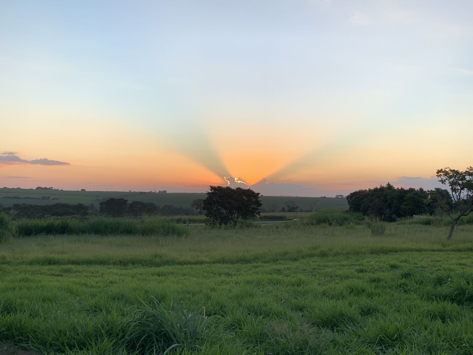 Apple iPhone XR sample photo. Sunset, clouds, landscape photography