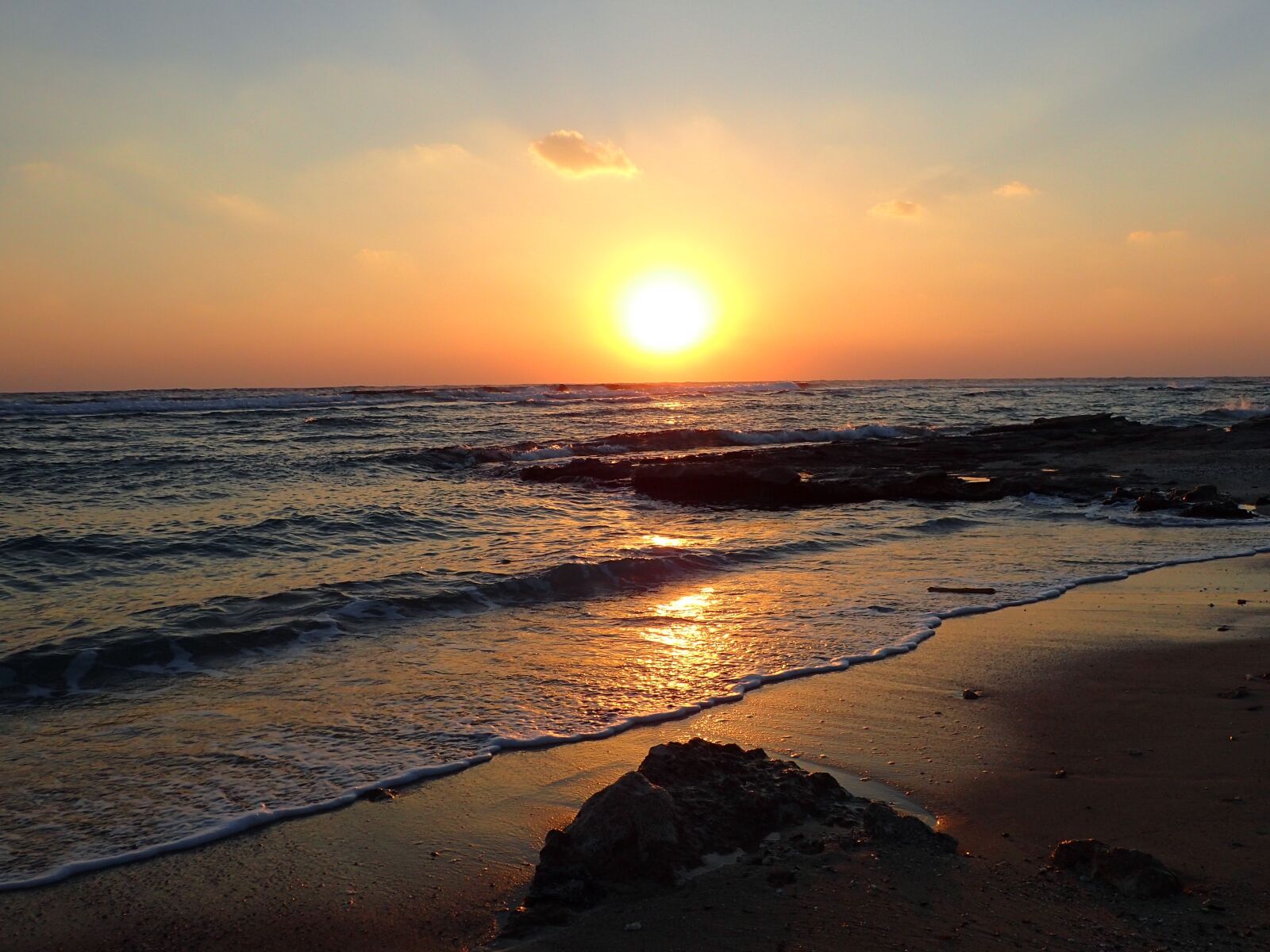 Olympus TG-4 sample photo. Sunrise, sea, mirroring photography