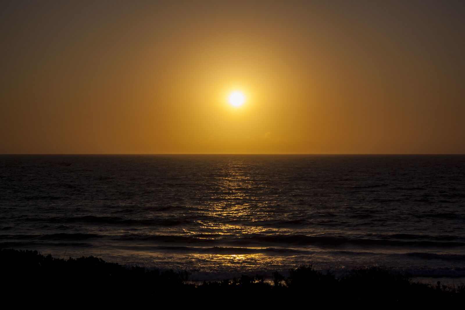 Canon EF-S 18-55mm F3.5-5.6 II sample photo. Sunset, sun, dawn photography