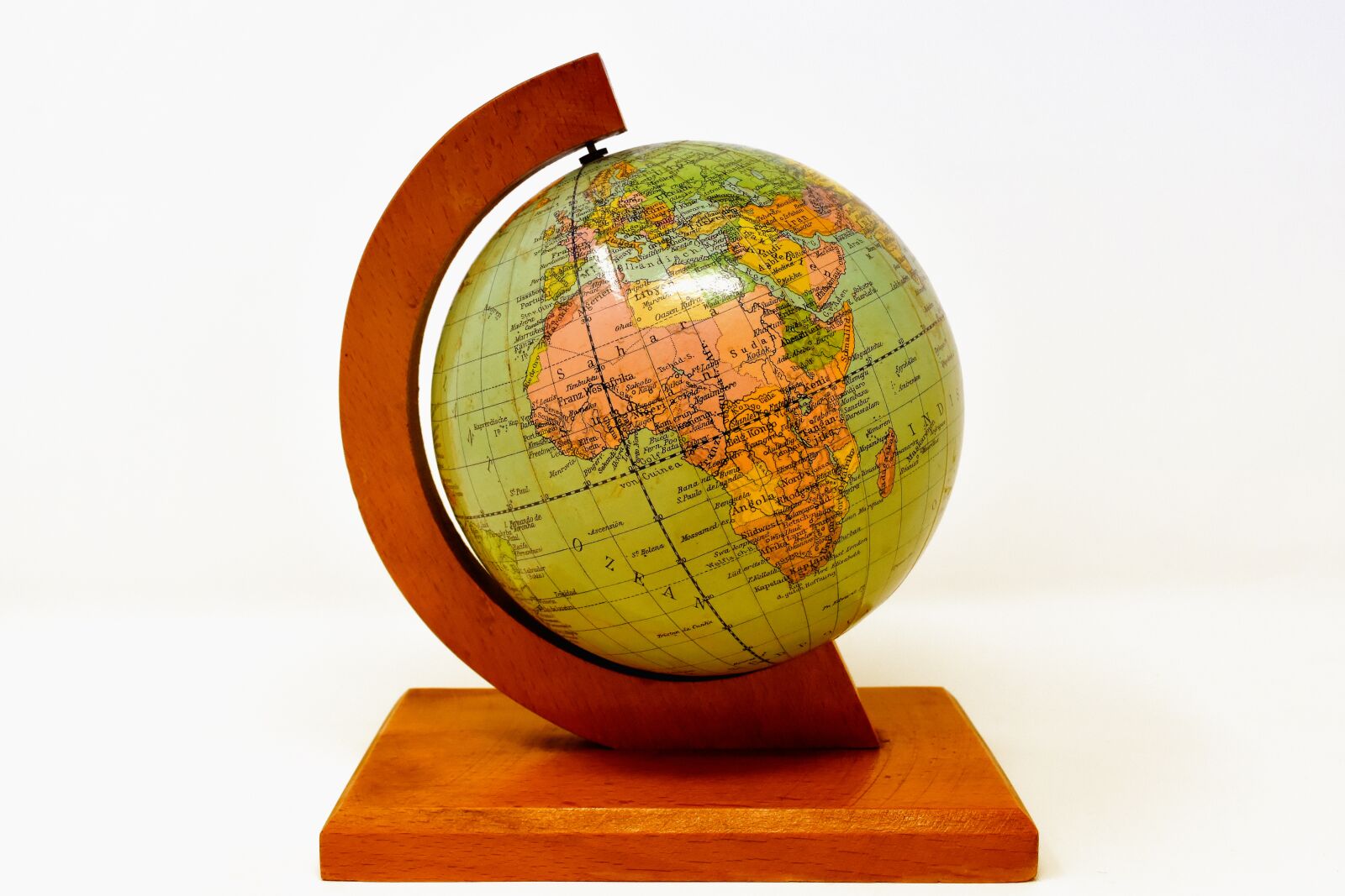 Nikon D7200 sample photo. Globe, earth, world photography