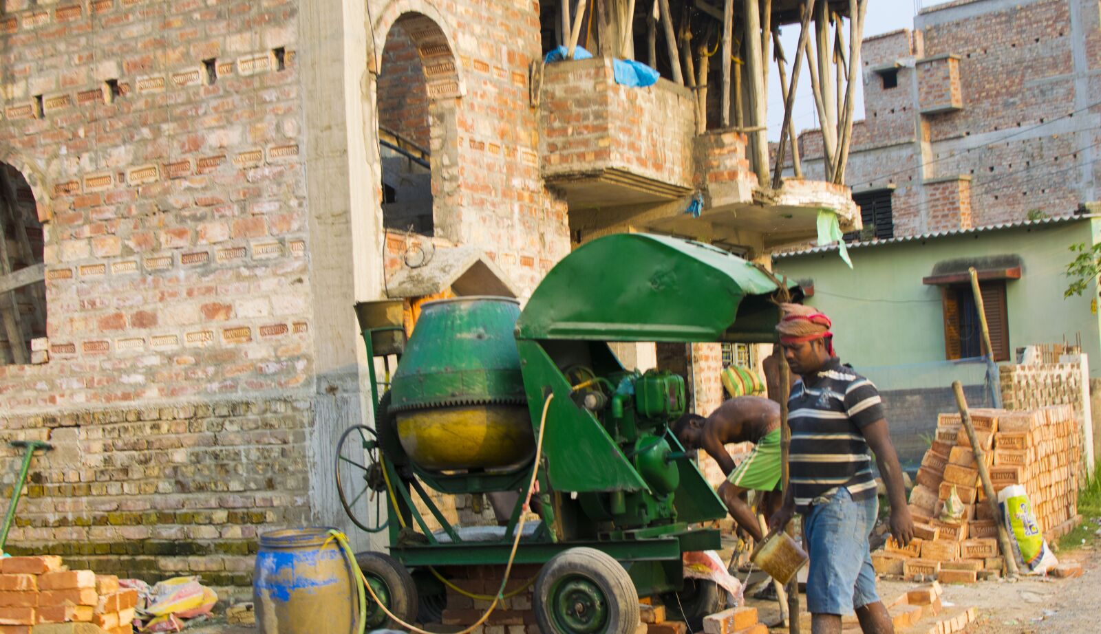 Nikon D5300 sample photo. Machine, concrete machine, automobile photography