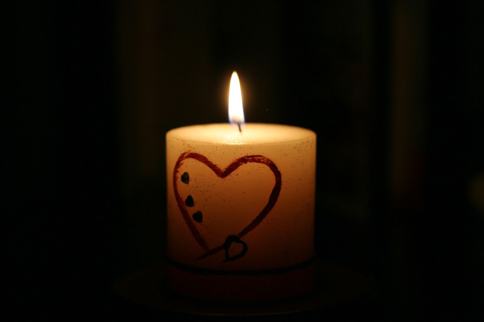 Canon EOS 30D sample photo. Light, heart, love photography