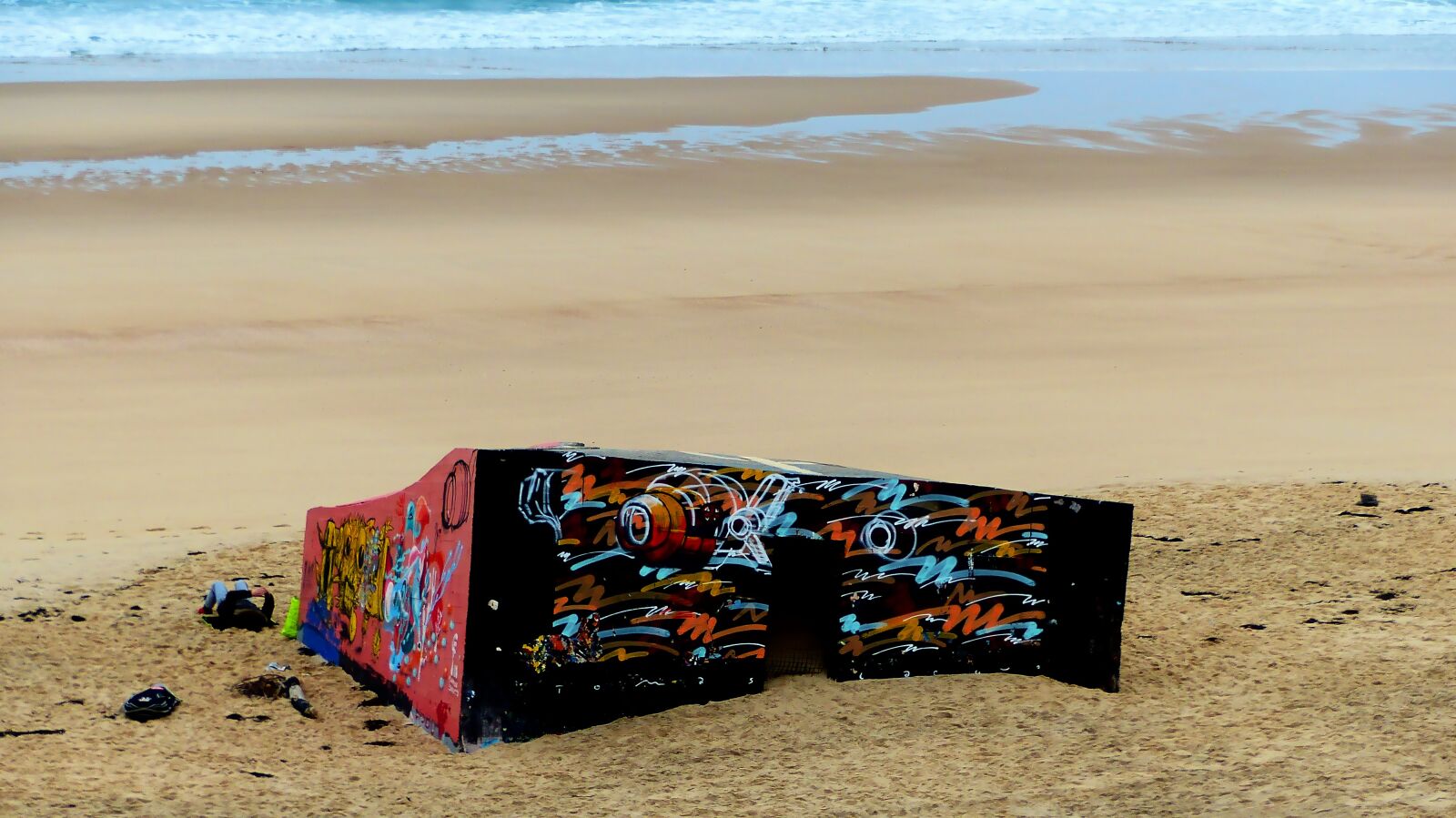 Panasonic Lumix DMC-FZ200 sample photo. Bunker, architecture, ocean photography
