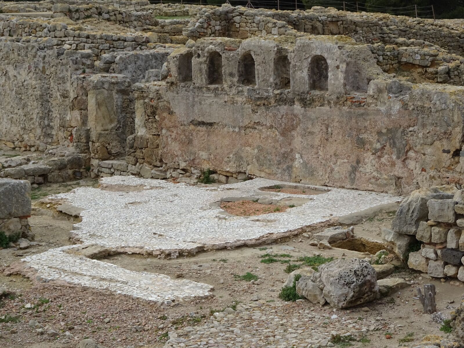 Sony DSC-HX60 sample photo. Stone, wall, travel photography