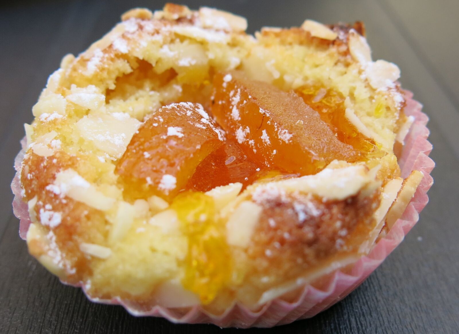 Canon PowerShot G15 sample photo. Seduction, pastries, la maddalena photography