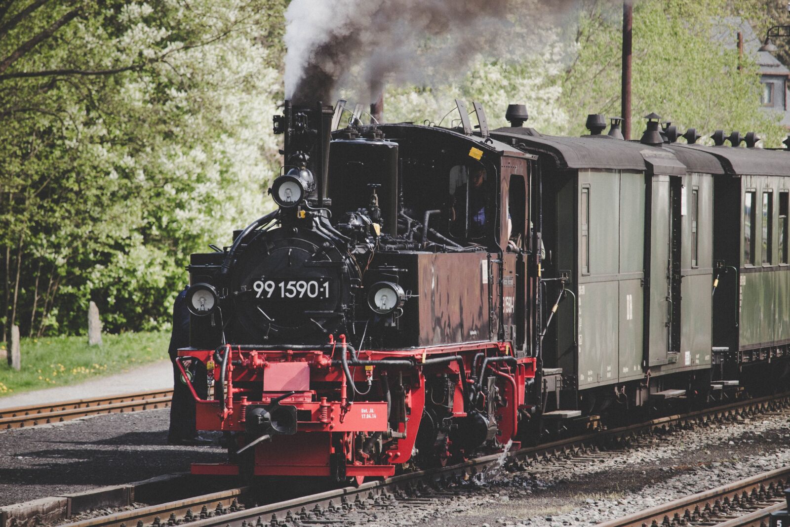 Canon EOS 100D (EOS Rebel SL1 / EOS Kiss X7) sample photo. Locomotive, train, steam locomotive photography