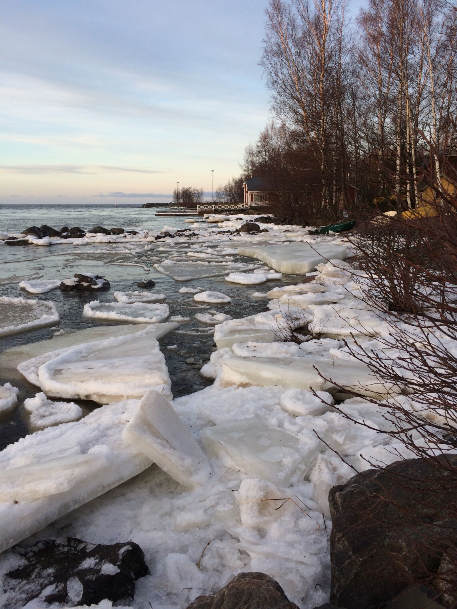 iPhone 5s back camera 4.15mm f/2.2 sample photo. Spring, ice, movement photography