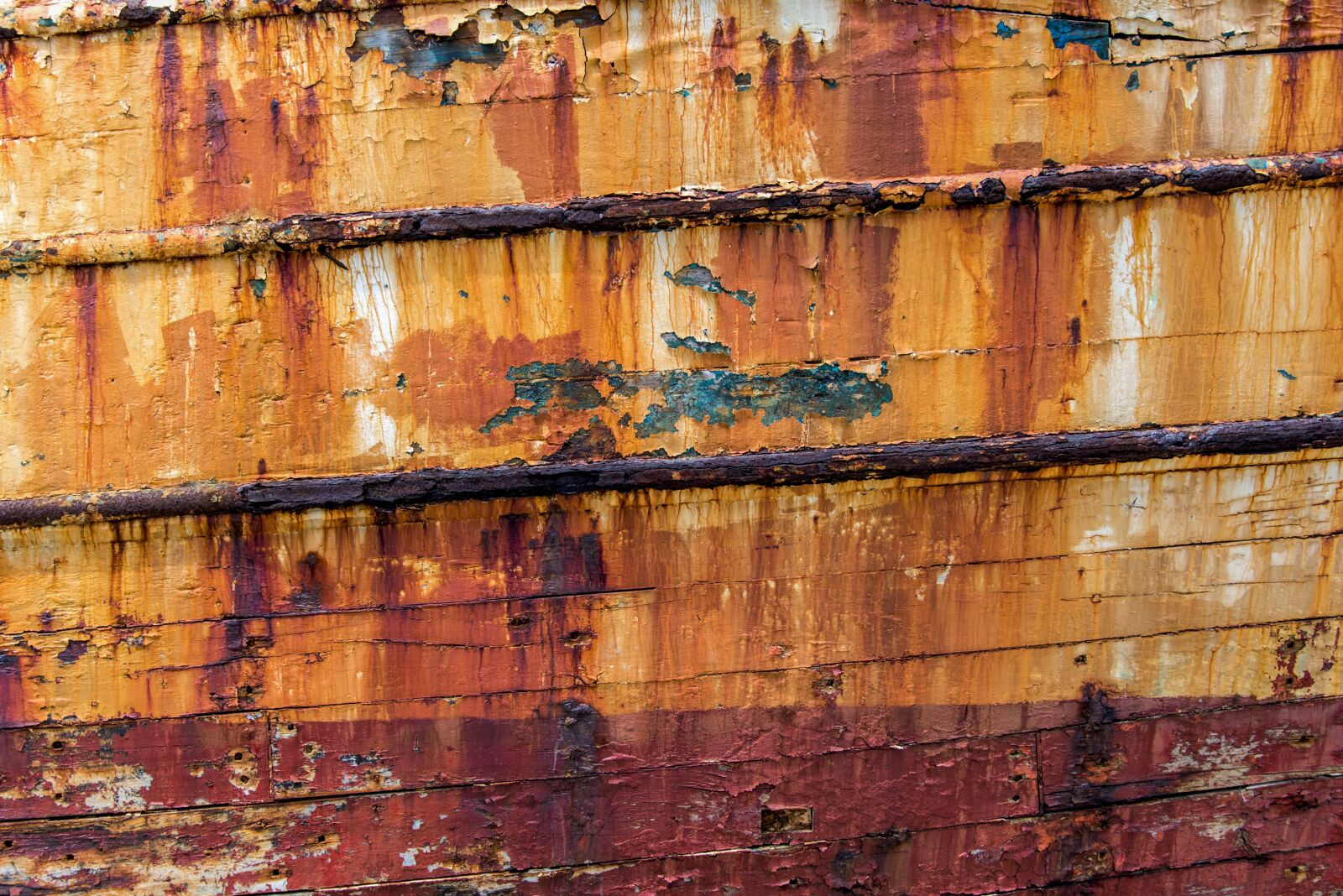 Nikon D610 sample photo. Texture, wood, peeling paint photography