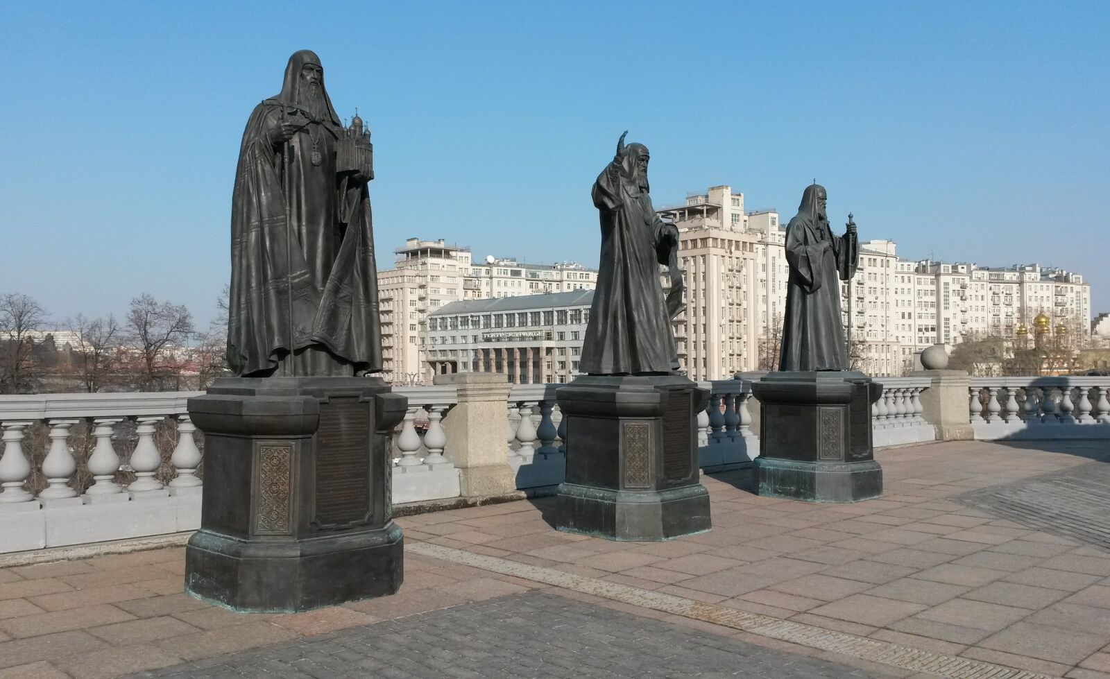 Samsung Galaxy S4 Mini sample photo. Moscow, russia, the patriarch photography