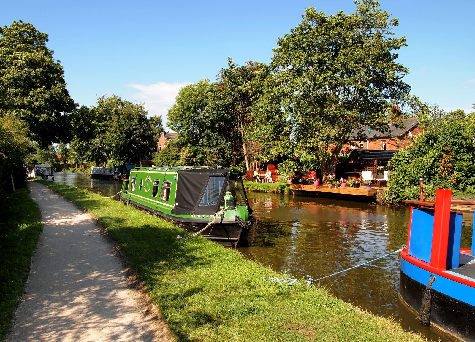 Olympus PEN E-PL2 sample photo. Canal, canal, boat photography