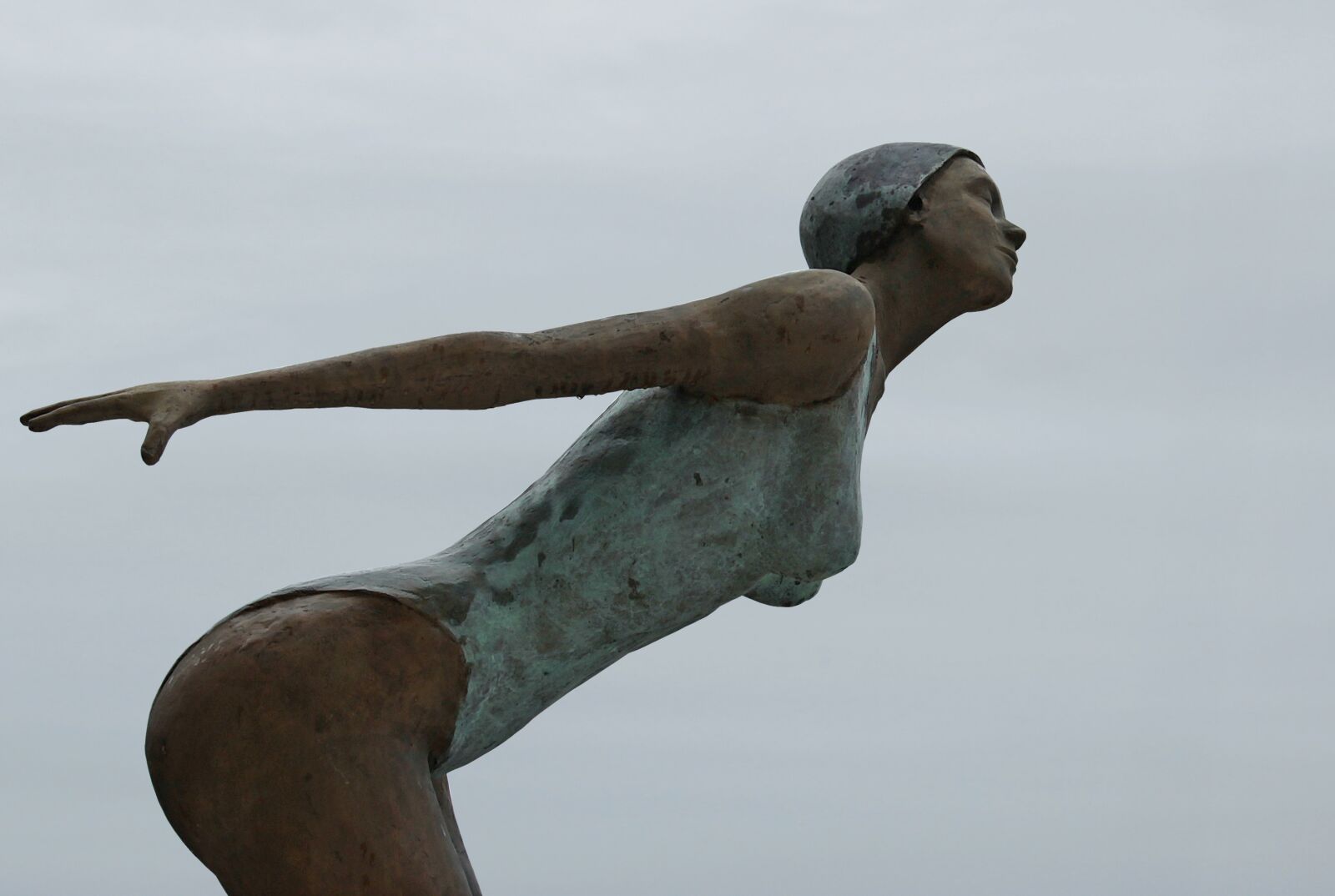 Canon EOS 100D (EOS Rebel SL1 / EOS Kiss X7) sample photo. Sculpture, woman, figure photography
