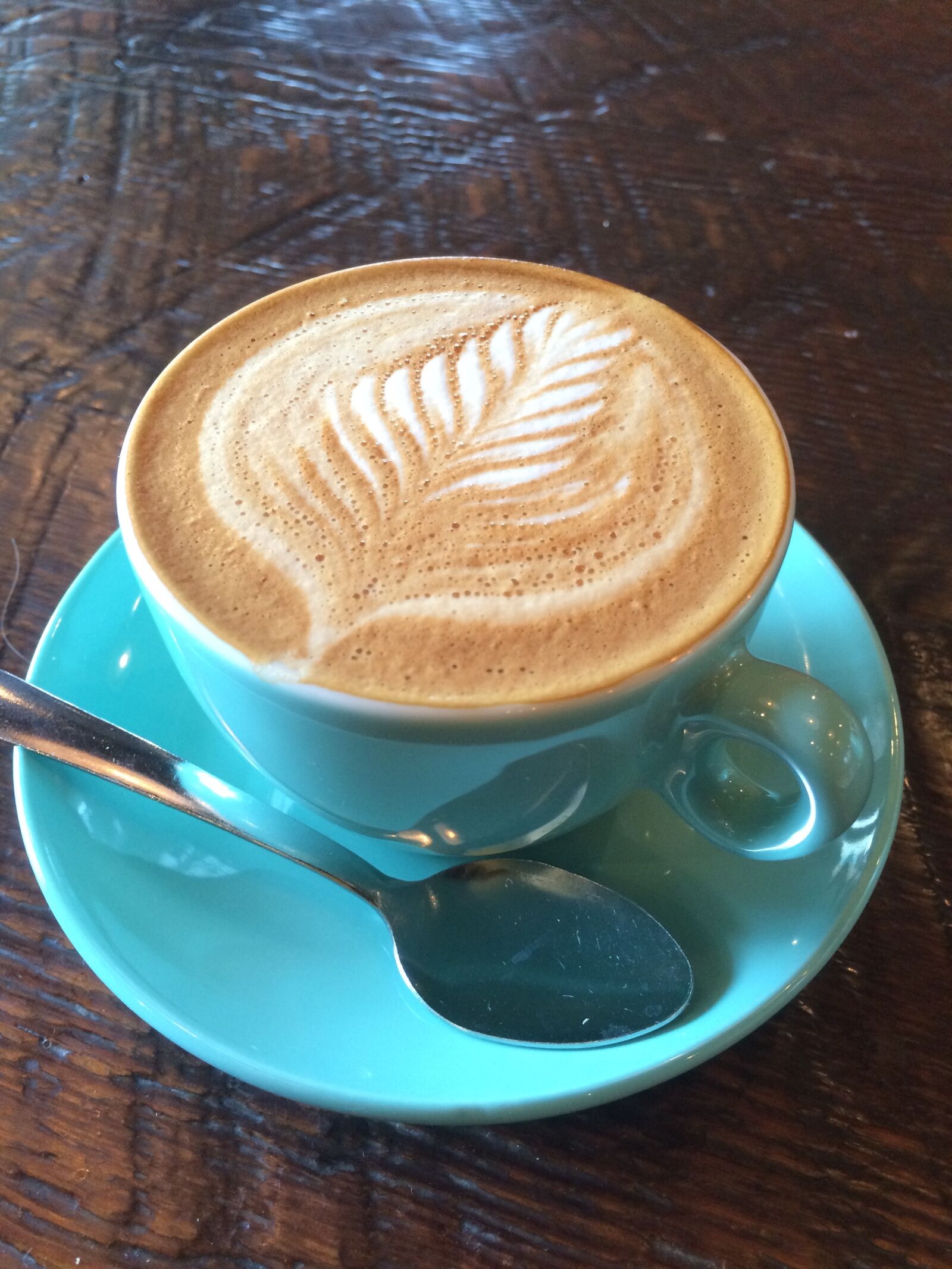 iPhone 5s back camera 4.15mm f/2.2 sample photo. Latte, coffee, drink photography