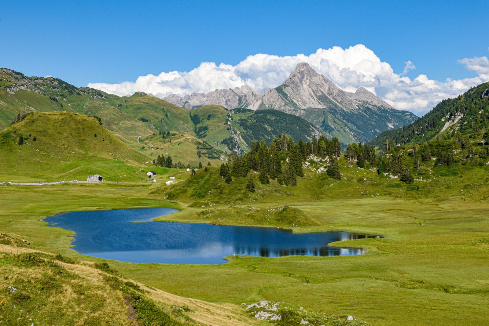 Nikon D5600 sample photo. Lake, bergsee, mountains photography
