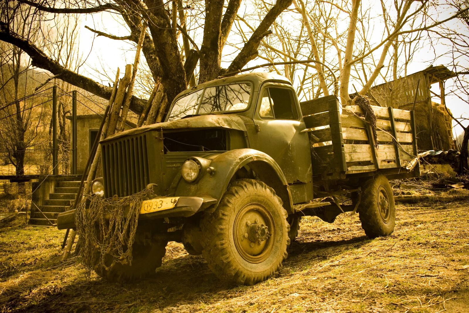 Canon EOS 300D (EOS Digital Rebel / EOS Kiss Digital) sample photo. Truck, village, old photography
