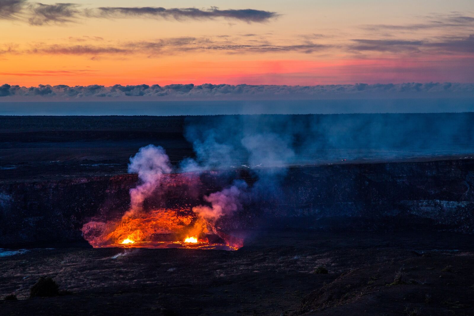 Canon EOS 6D + Canon EF 24-105mm F4L IS USM sample photo. Volcano, halema uma u photography