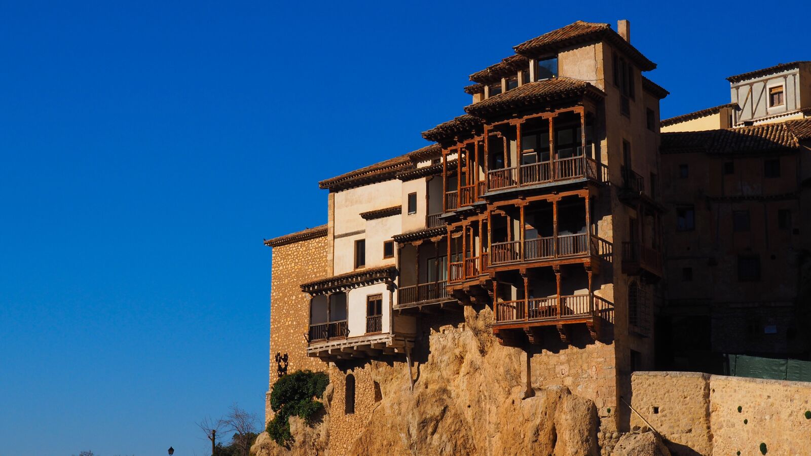 Olympus OM-D E-M10 II sample photo. Basin, tourism, visit photography