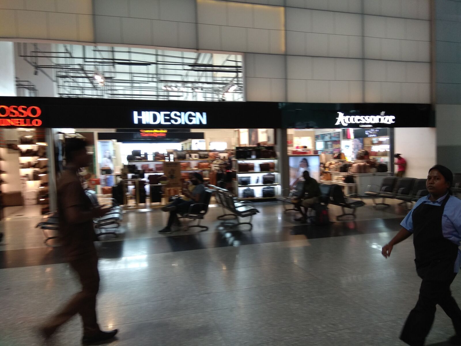 Xiaomi Redmi Note 4 sample photo. Airport, travel, journey photography