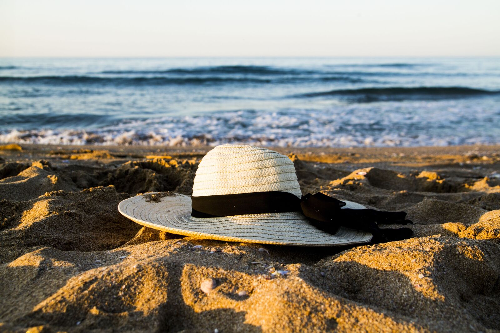 Canon EOS 7D sample photo. Sea, hat, beach photography