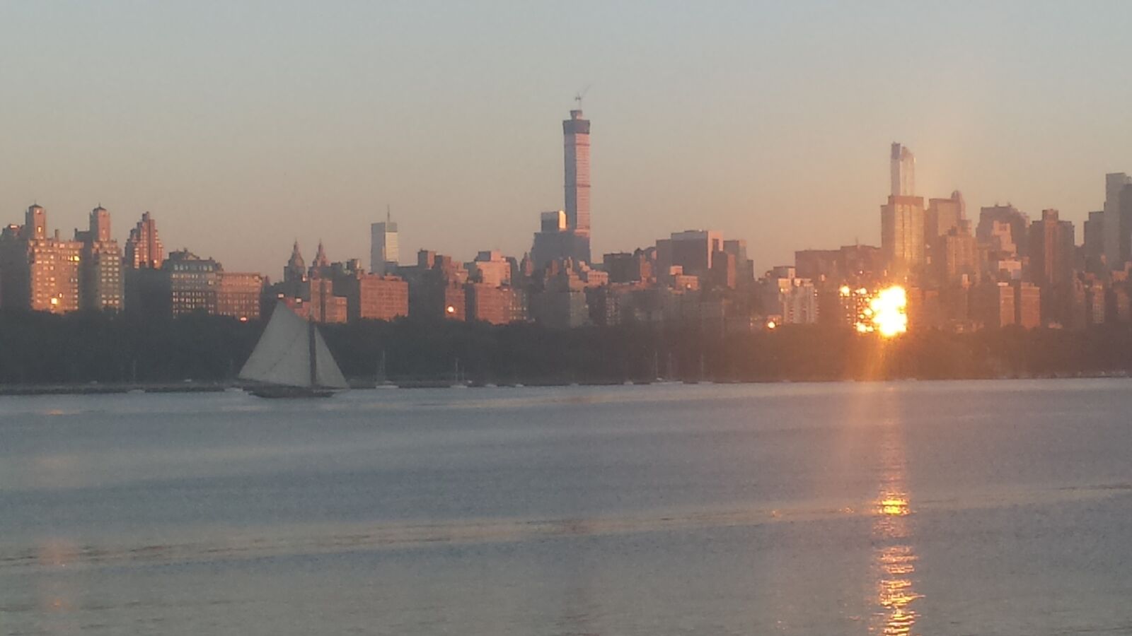 Samsung Galaxy S4 sample photo. Hudson river, new york photography