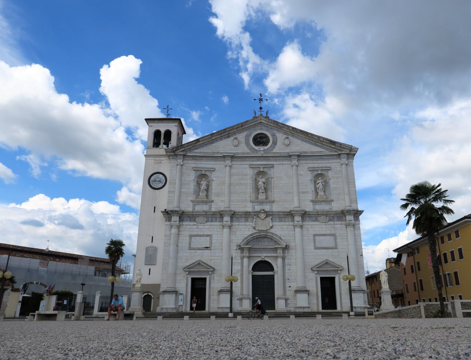 Canon PowerShot G3 X sample photo. Dogendom, church, palma nova photography