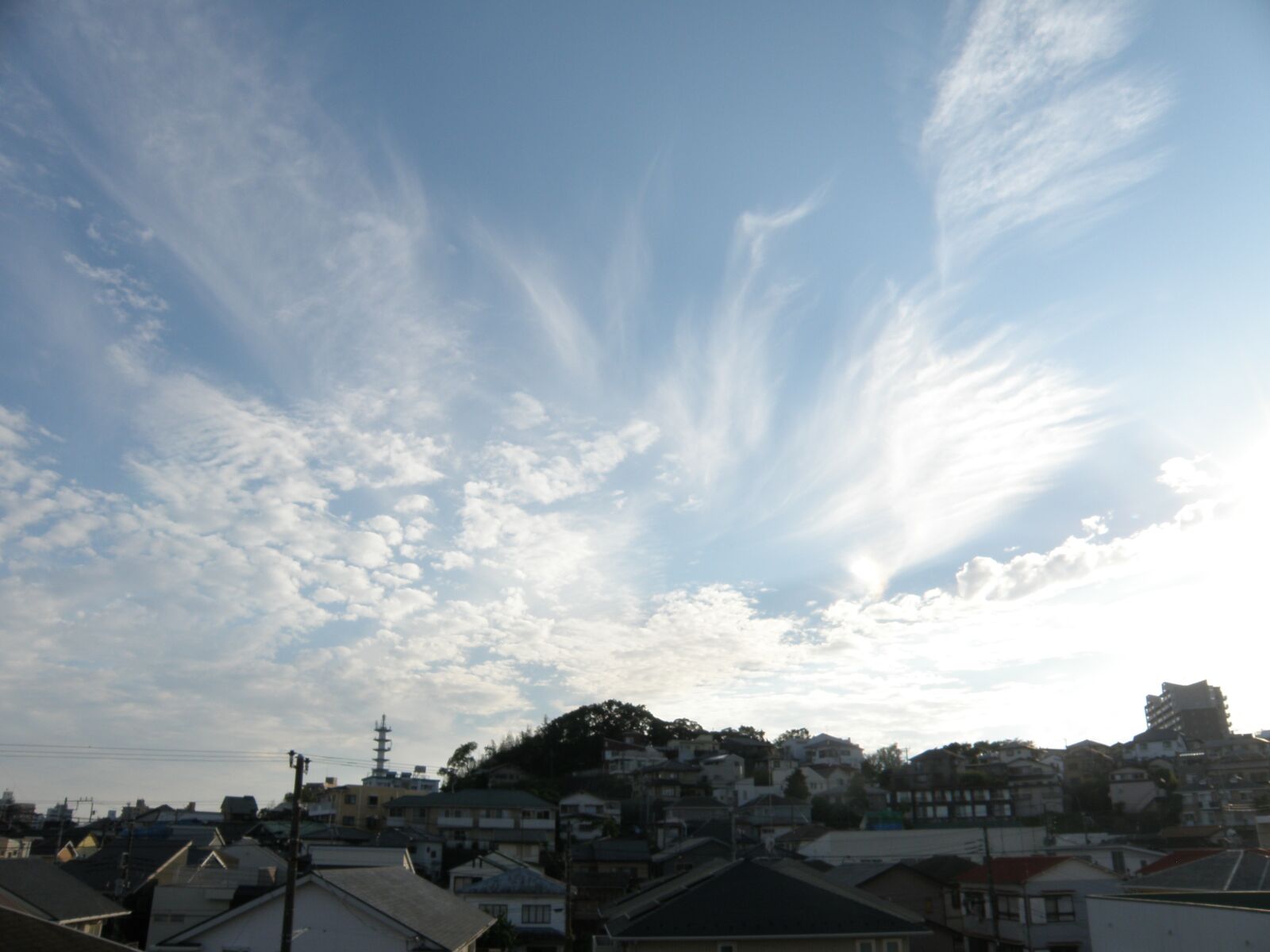 Olympus SP-565UZ sample photo. Fujisawa, autumn sky, cloud photography