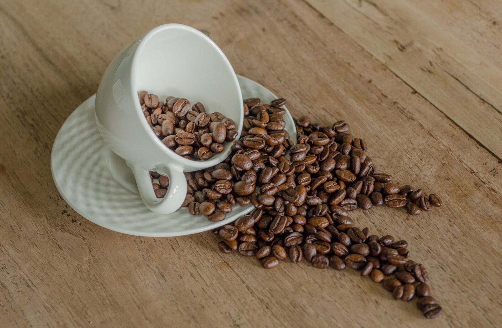 Nikon D7000 sample photo. Coffee, beans, mug photography