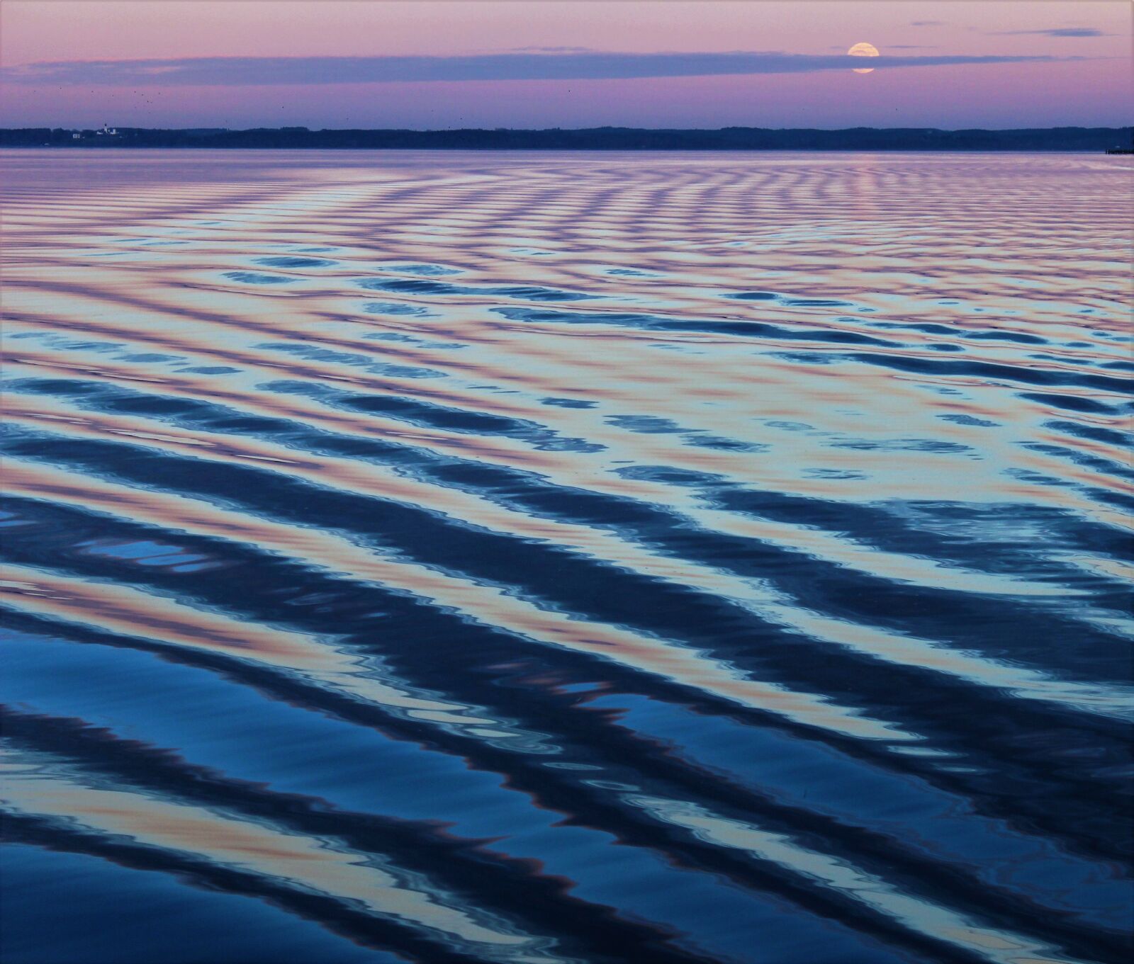 Canon EOS 600D (Rebel EOS T3i / EOS Kiss X5) sample photo. Lake, full moon, abendstimmung photography