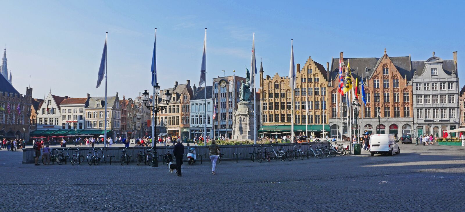 Panasonic Lumix DMC-GX8 sample photo. Bruges, large market, west photography