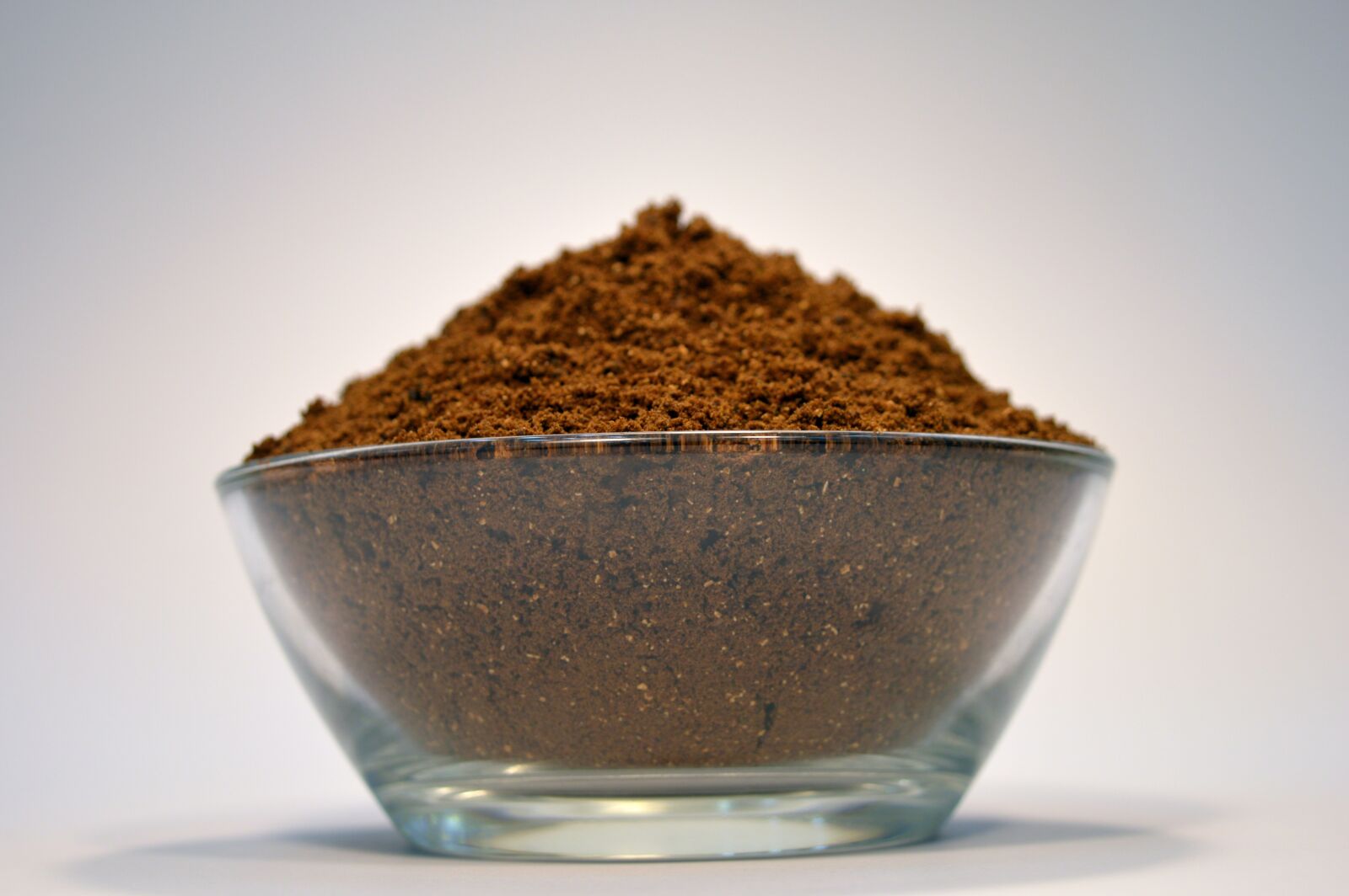 Nikon D3200 sample photo. Plate full of sand photography