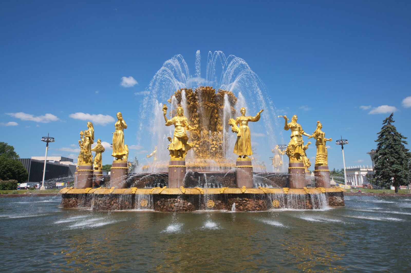 Nikon D90 sample photo. Fontaine, moscow, gold photography