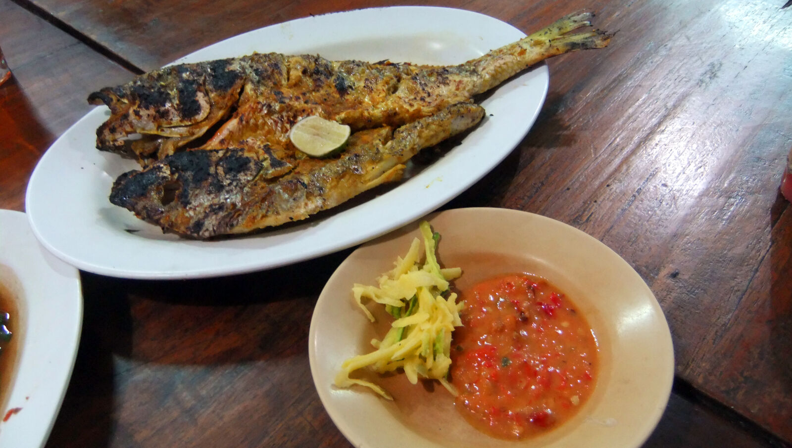 FujiFilm FinePix F70EXR (FinePix F75EXR) sample photo. Indonesia, seafood, grilled, fish photography