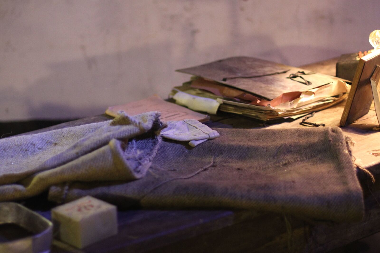 Canon EOS 60D sample photo. Paper, canvas, table, object photography