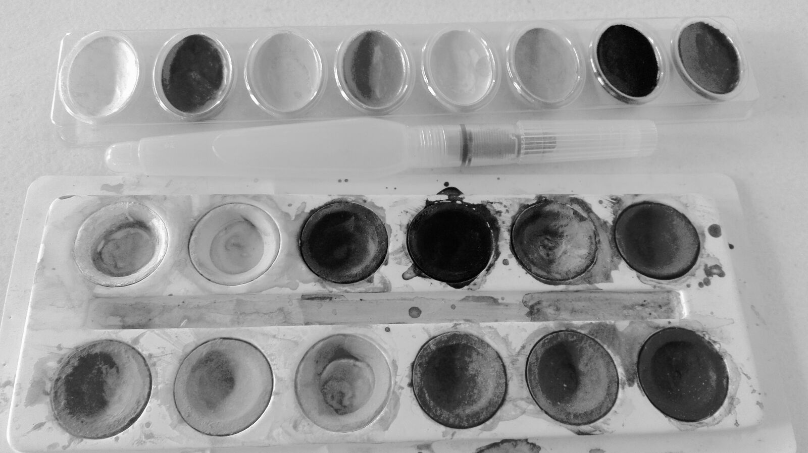 HUAWEI P8 Lite sample photo. Whatercolors, black white, paint photography