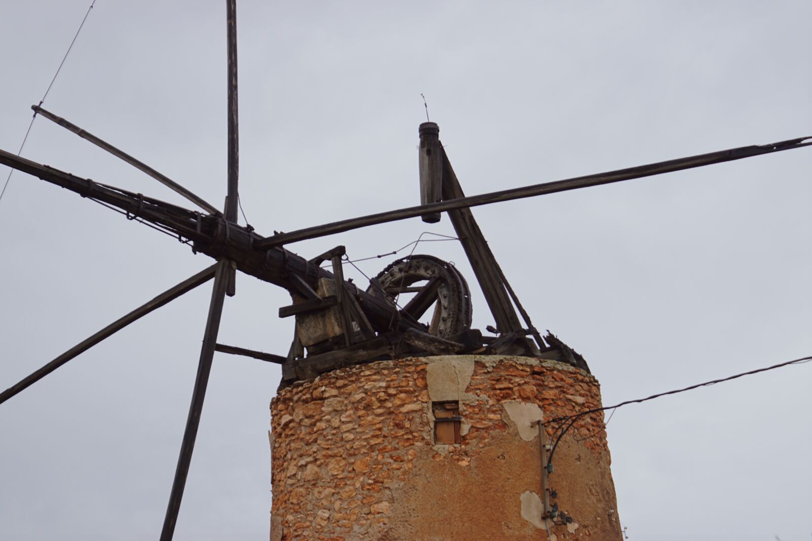 Sony SLT-A68 sample photo. Windmill, field of cartagena photography