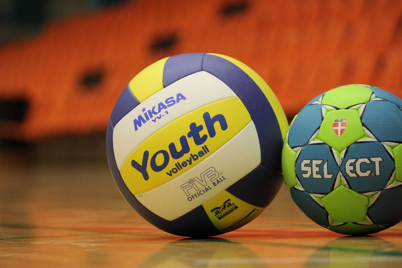 Canon EOS 600D (Rebel EOS T3i / EOS Kiss X5) sample photo. Ball, volleyball, handball photography