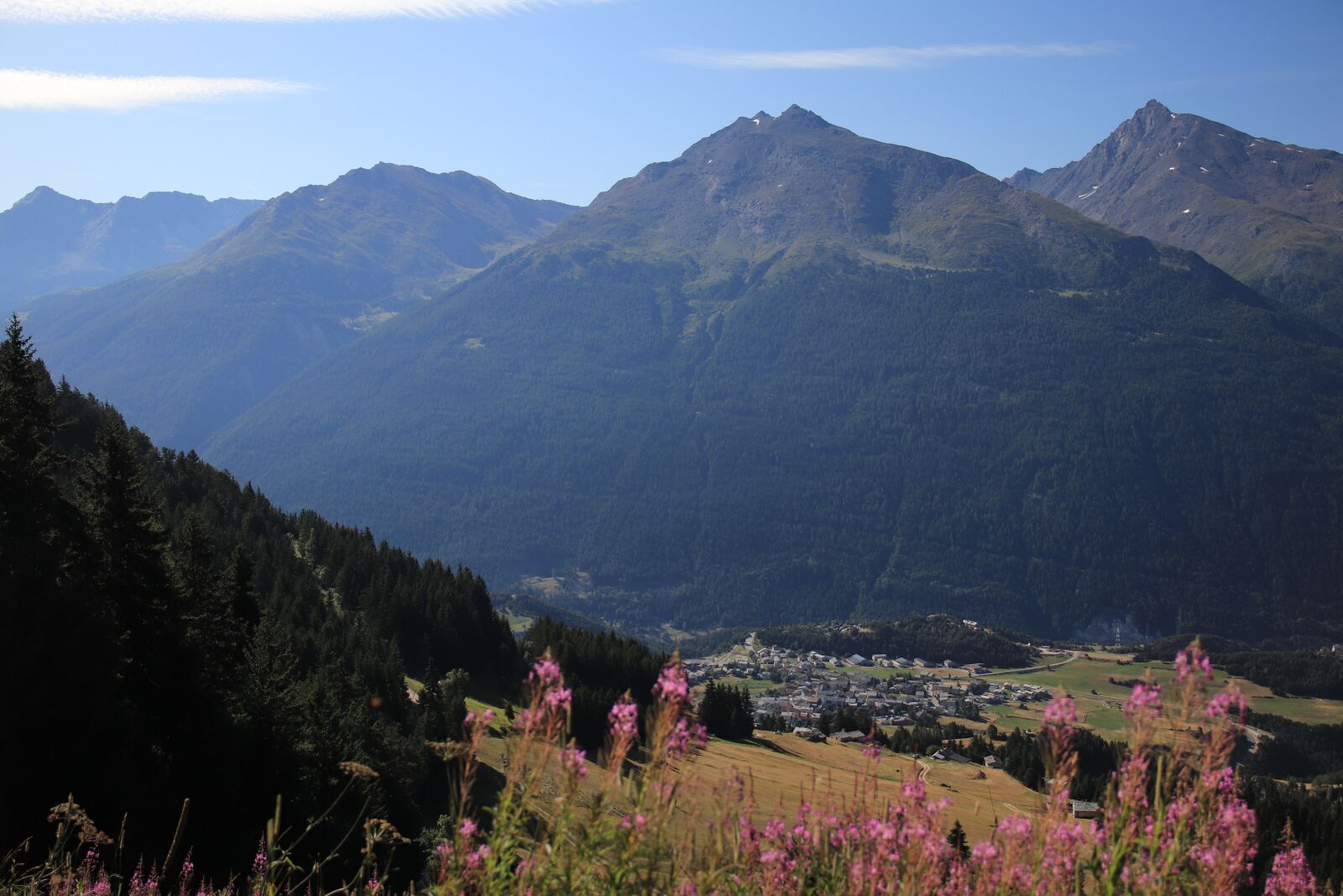Canon EOS 77D (EOS 9000D / EOS 770D) sample photo. Mountain, france, nature photography