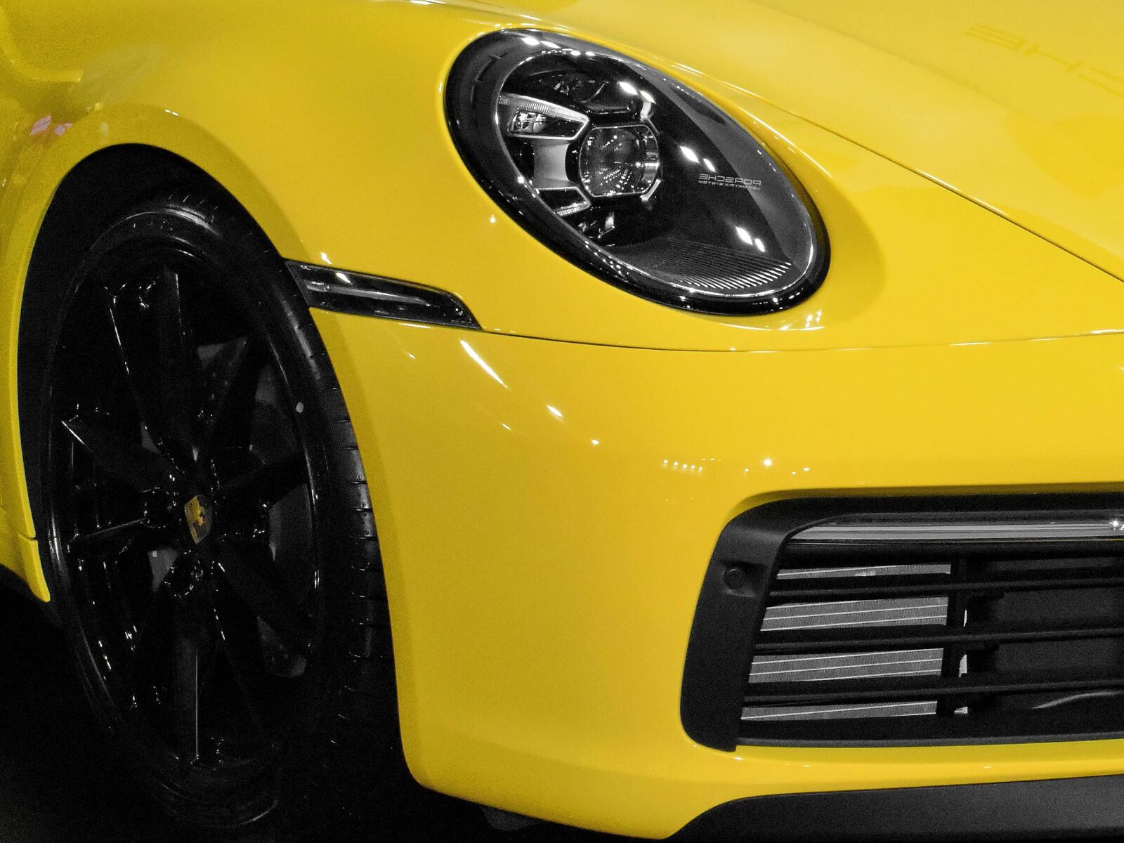 Nikon D5500 sample photo. Headlight, luxury, car, speed photography