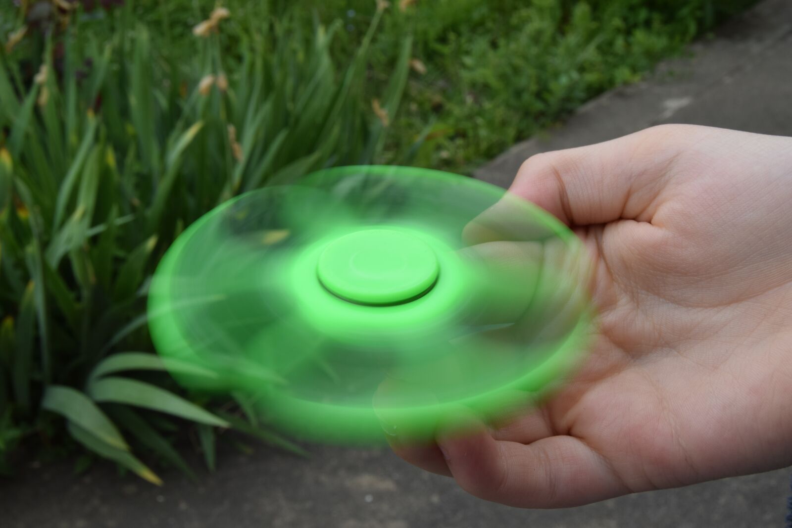Nikon D3300 sample photo. Hand spinner, top, hand photography