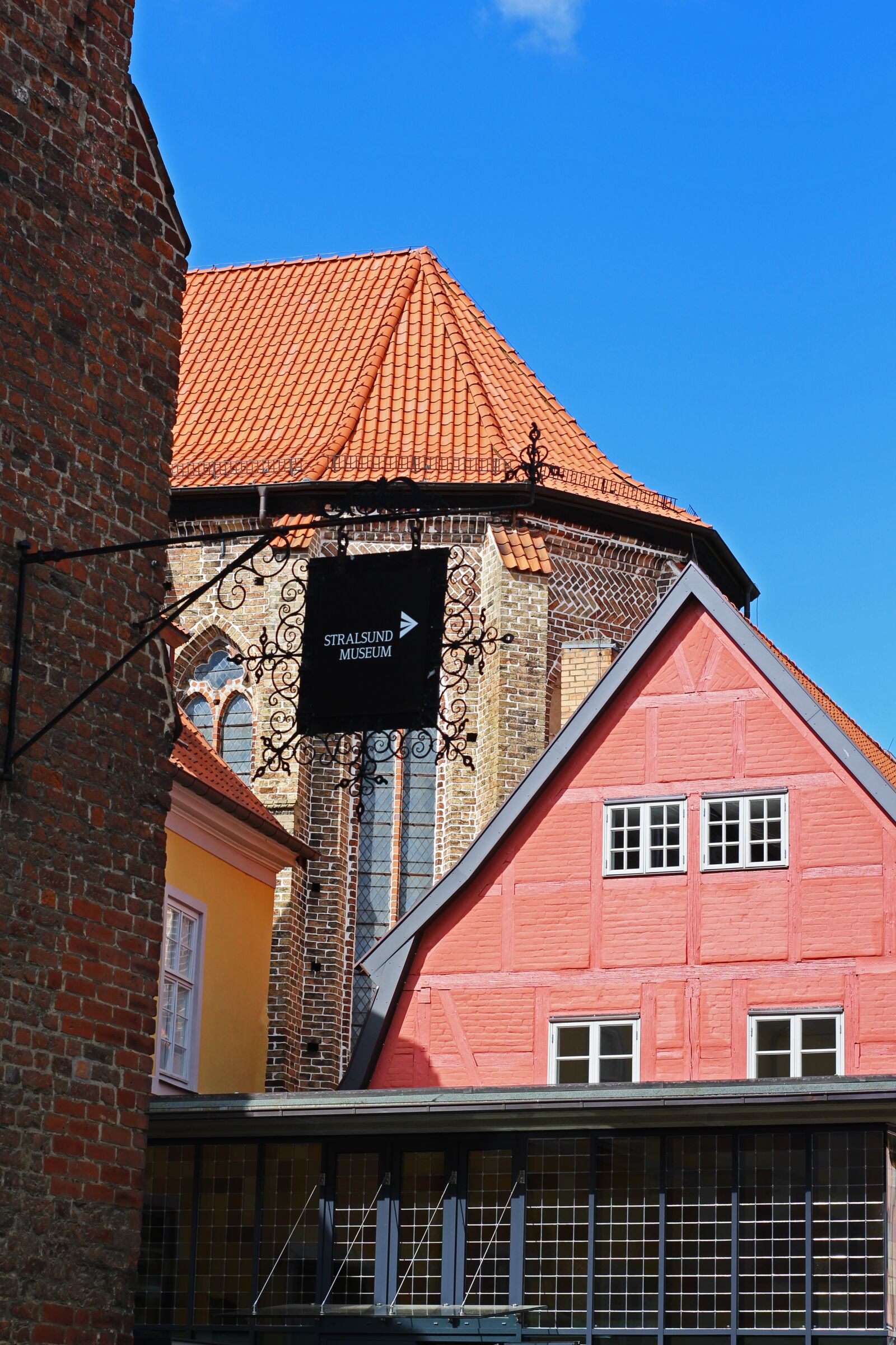 Canon EOS 700D (EOS Rebel T5i / EOS Kiss X7i) sample photo. Architecture, stralsund, historically photography