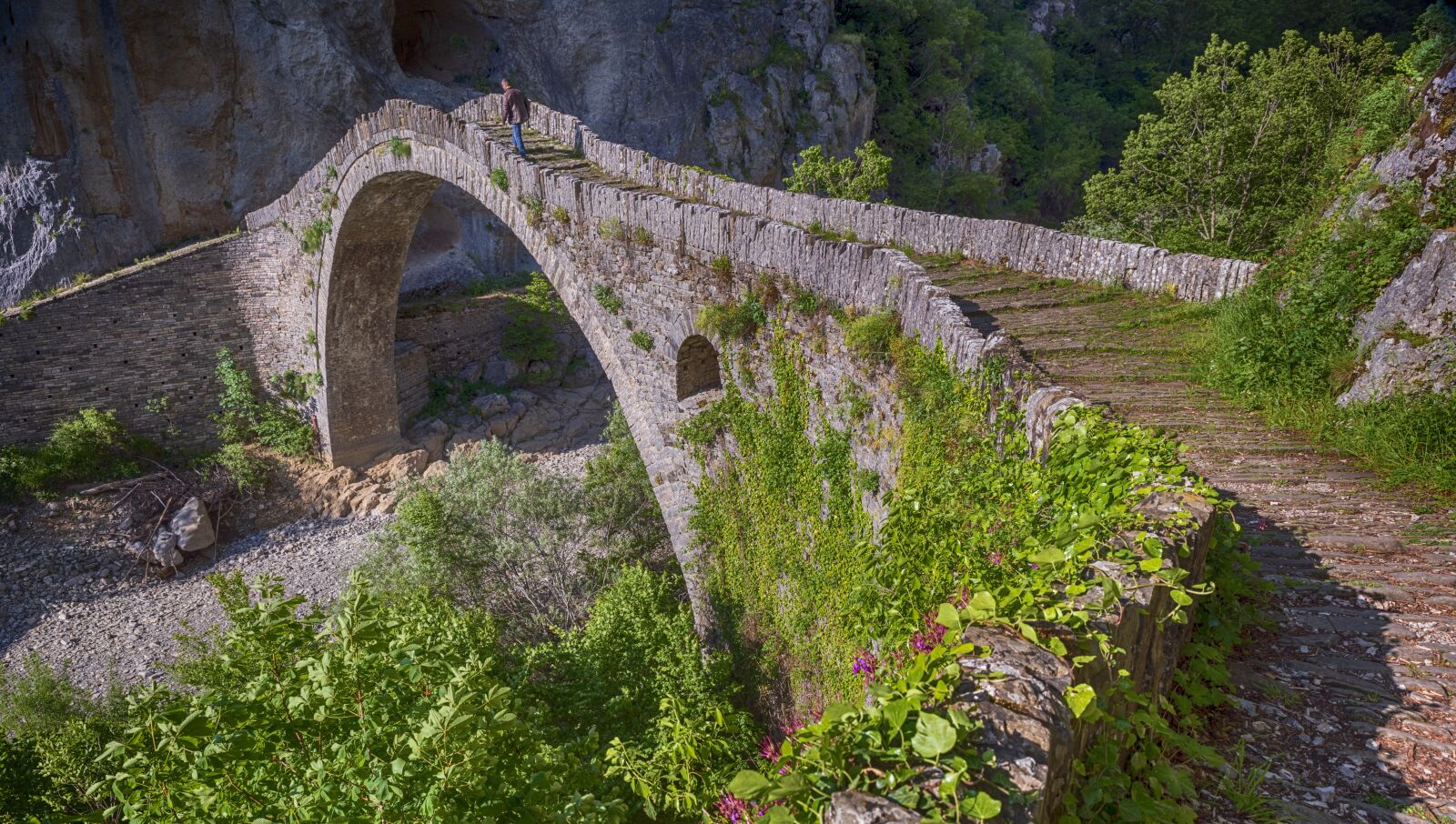 Tamron SP 24-70mm F2.8 Di VC USD sample photo. Bridge, old, stone photography