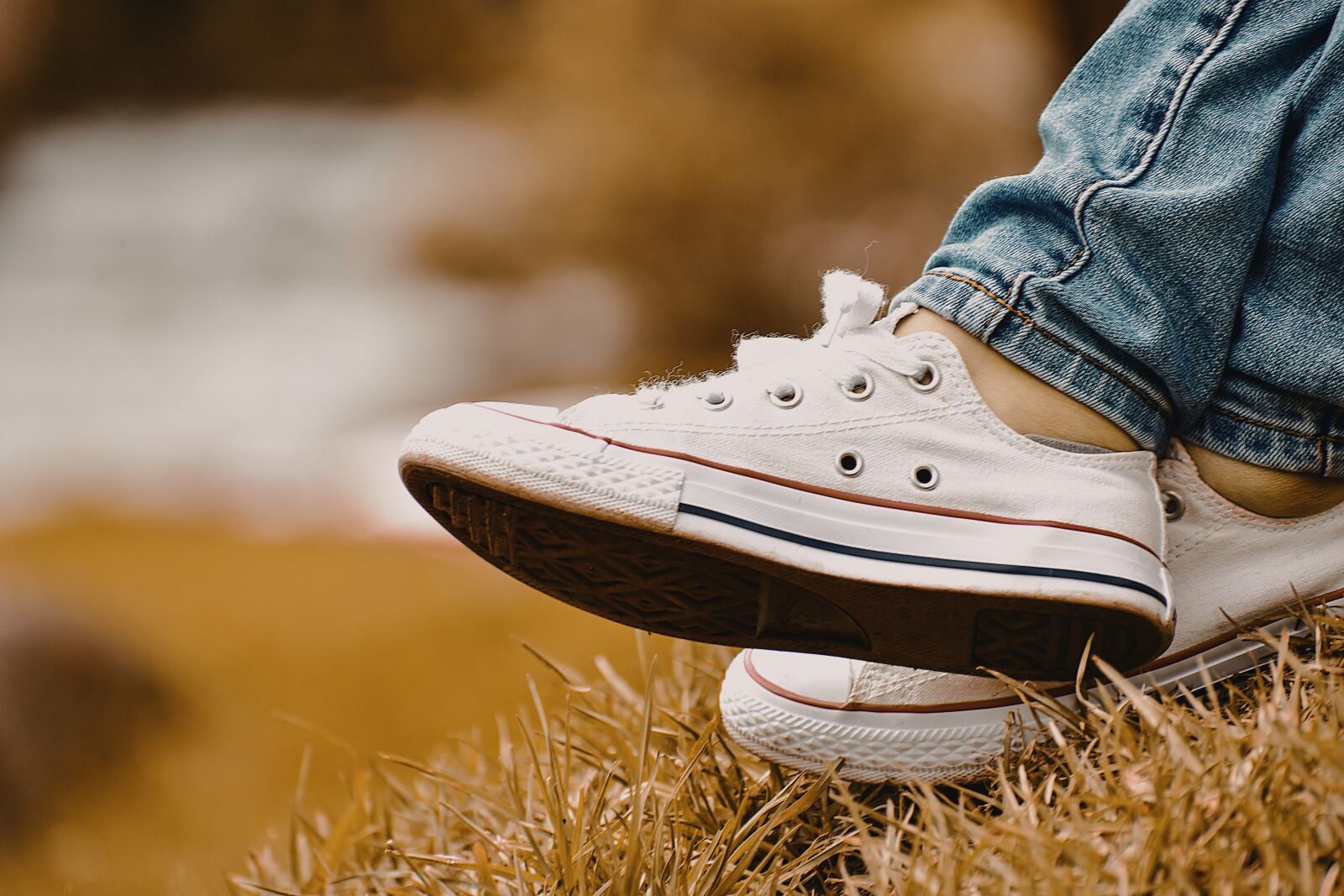 Nikon D3400 sample photo. Shoes, foreground, casual photography