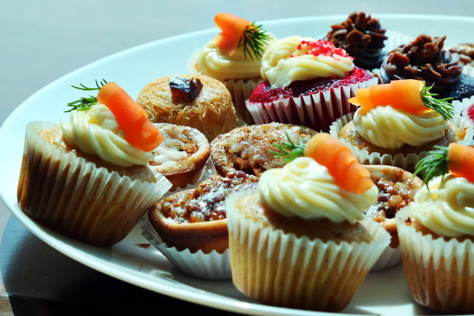 Canon EOS 5D Mark III sample photo. Salmon baked, baked pastry photography