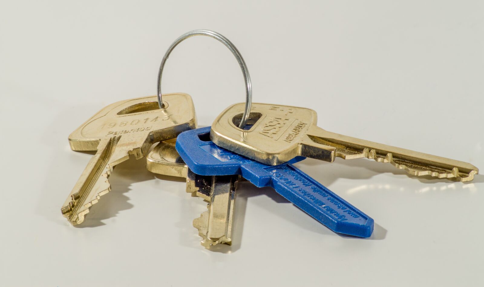 Sony SLT-A58 sample photo. Keys, lock, unlock photography