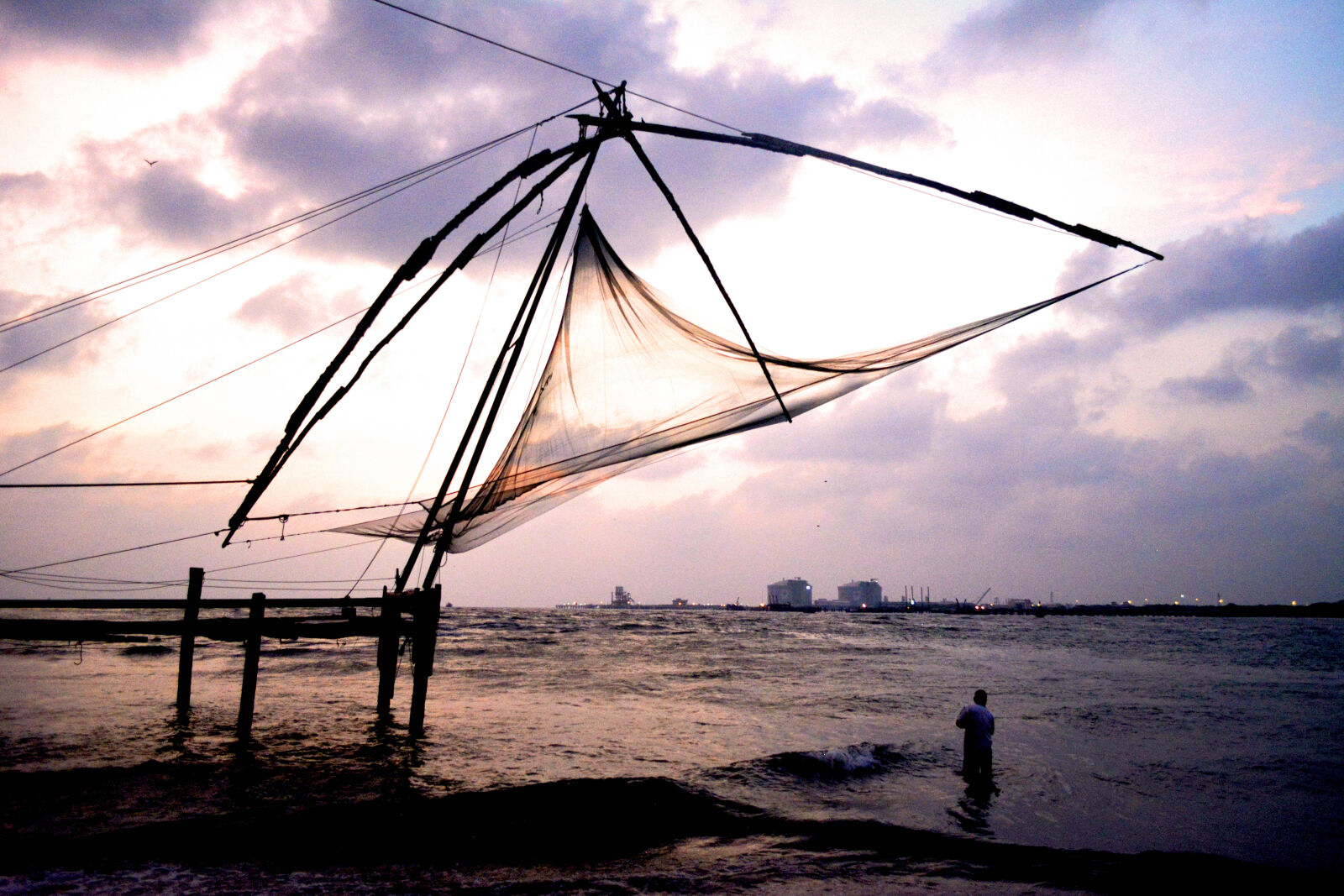 Nikon D5200 sample photo. Chinese, fish, net, fisherman photography